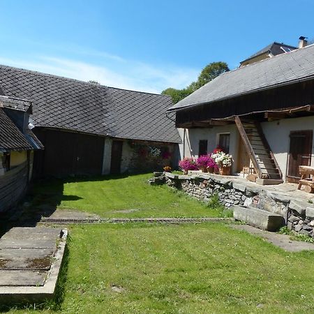 Bizoni Dvur Hotell Retenice Exteriör bild